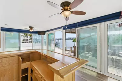 1421 Sea Gull Drive S, Saint Petersburg, FL 33707 - Photo 39