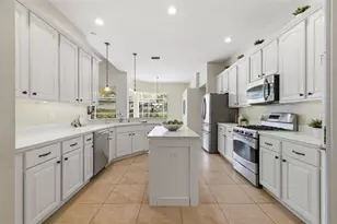 11902 Wandsworth Dr, Tampa, FL 33626 - Photo 13