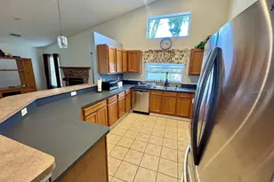 5634 Whitebark Dr, Wesley Chapel, FL 33543 - Photo 9