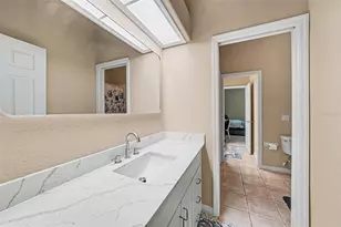 2305 Valrico Forest Dr, Valrico, FL 33594 - Photo 23
