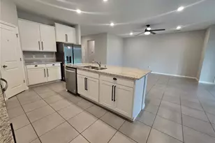 11370 Timber Grv Ln, Brooksville, FL 34613 - Photo 9
