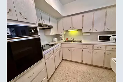 2100 World Parkway Boulevard #48, Clearwater, FL 33763 - Photo 7
