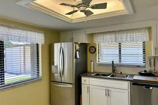 2572 Laurelwood Dr, Clearwater, FL 33763 - Photo 3
