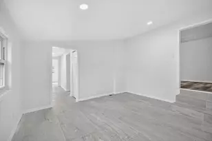 5801 Magnolia St N, Saint Petersburg, FL 33703 - Photo 13
