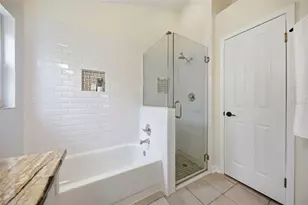 12327 Glenfield Ave, Tampa, FL 33626 - Photo 25