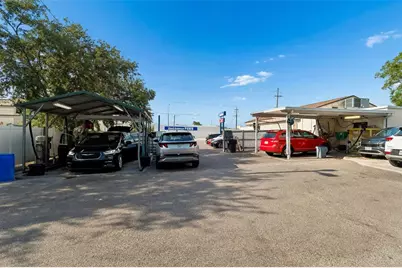 4901 E Busch Boulevard, Tampa, FL 33617 - Photo 7