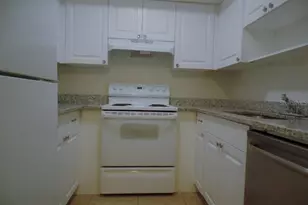 1240 70th St N, Saint Petersburg, FL 33710 - Photo 5