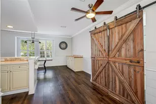 1381 Curlew Rd, Dunedin, FL 34698 - Photo 9
