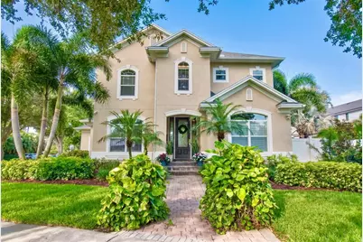 1298 Seville Lane NE, Saint Petersburg, FL 33704 - Photo 1