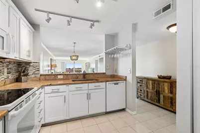 719 Pinellas Bayway S #301, Saint Petersburg, FL 33715 - Photo 13