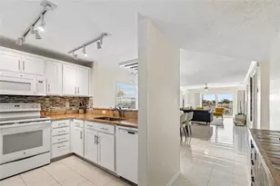 719 Pinellas Bayway S, Saint Petersburg, FL 33715 - Photo 9