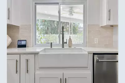 5853 Leeland Street S, Saint Petersburg, FL 33715 - Photo 9