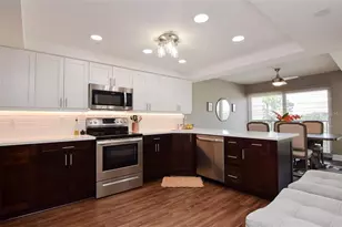 225 Country Club Dr, Largo, FL 33771 - Photo 11