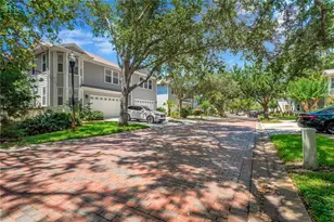 2852 Bayshore Trails Dr, Tampa, FL 33611 - Photo 3
