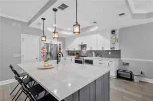 2852 Bayshore Trails Dr, Tampa, FL 33611 - Photo 9