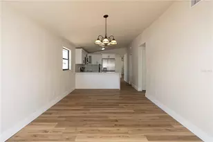 9501 Camden Hill Ct, Tampa, FL 33615 - Photo 7