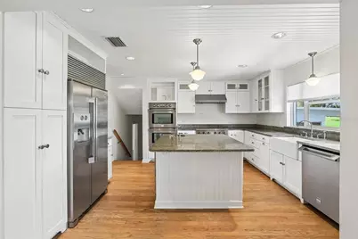6827 Tequesta Drive, Seminole, FL 33777 - Photo 13