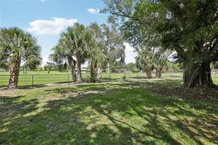 6827 Tequesta Dr, Seminole, FL 33777 - Photo 39