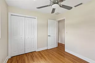 6827 Tequesta Dr, Seminole, FL 33777 - Photo 31