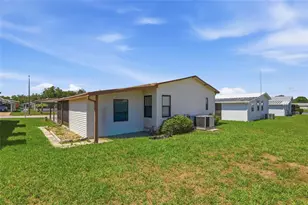 35919 Verano Ln, Zephyrhills, FL 33541 - Photo 23