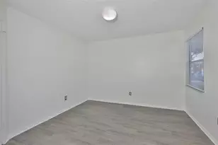 2400 Feather Sound Dr, Clearwater, FL 33762 - Photo 9