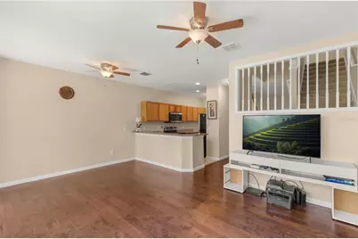 10306 Stone Moss Avenue, Tampa, FL 33647 - Photo 7