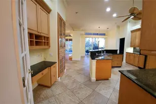 5125 Magnolia Pond Dr, Sarasota, FL 34233 - Photo 23