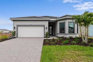 4821 Long Point Run, Lakewood Ranch, FL 34211 - Photo 3