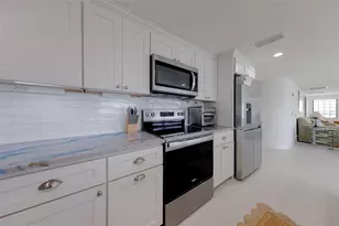 326 176th Ave Cir, Redington Shores, FL 33708 - Photo 13