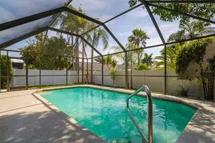 1043 Ridge View Ln, Palm Harbor, FL 34683 - Photo 41