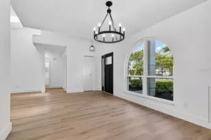 1043 Ridge View Ln, Palm Harbor, FL 34683 - Photo 21