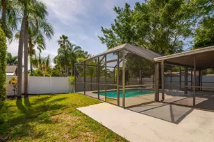 1043 Ridge View Ln, Palm Harbor, FL 34683 - Photo 47