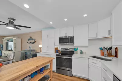 420 64th Avenue #402E, Saint Pete Beach, FL 33706 - Photo 11
