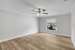 146 Lake Catherine Cir, Groveland, FL 34736 - Photo 13