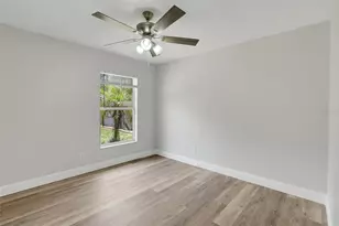 146 Lake Catherine Cir, Groveland, FL 34736 - Photo 21