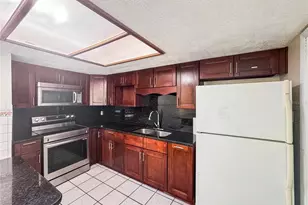 7154 63rd St N, Pinellas Park, FL 33781 - Photo 5