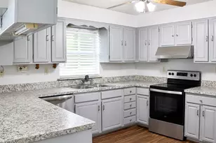 13124 NW 160th Ave, Morriston, FL 32668 - Photo 5