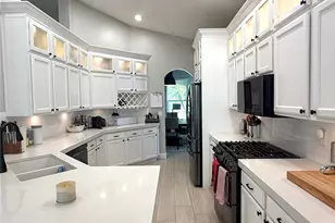 10501 Rochester Way, Tampa, FL 33626 - Photo 9