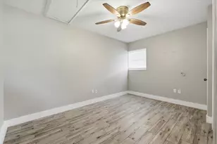 4624 Wisteria Dr, Zephyrhills, FL 33542 - Photo 19