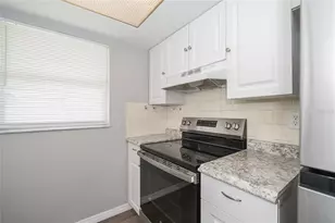 7911 Foxwood Dr, New Port Richey, FL 34653 - Photo 7