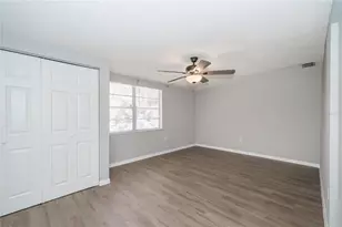 7911 Foxwood Dr, New Port Richey, FL 34653 - Photo 9