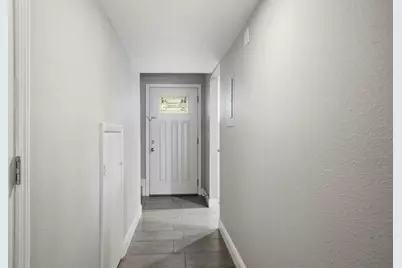 727 N Himes Avenue, Tampa, FL 33609 - Photo 5