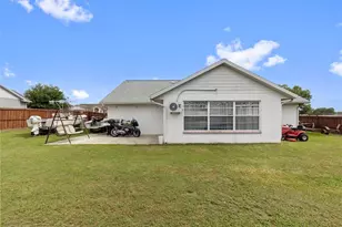 38912 Carr Dr, Zephyrhills, FL 33540 - Photo 43