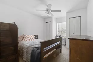 10562 Windsor Lake Ct, Tampa, FL 33626 - Photo 11