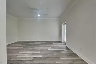 501 100th Ave N, Saint Petersburg, FL 33702 - Photo 15