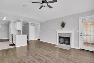 18245 Bridle Club Dr, Tampa, FL 33647 - Photo 13