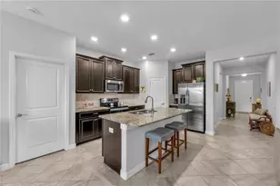10036 Sage Creek Dr, Sun City Center, FL 33573 - Photo 9
