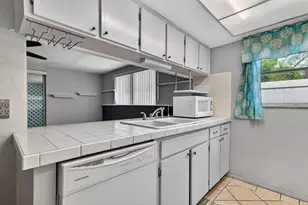 6021 2nd Ave, New Port Richey, FL 34653 - Photo 15