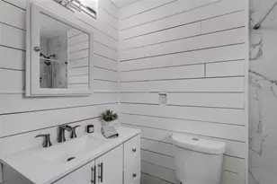 2019 42nd St S, Saint Petersburg, FL 33711 - Photo 13