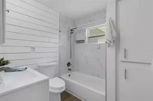 2019 42nd St S, Saint Petersburg, FL 33711 - Photo 15